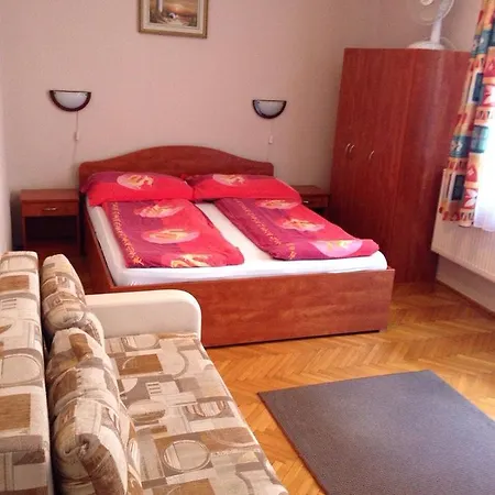 Melinda Apartman