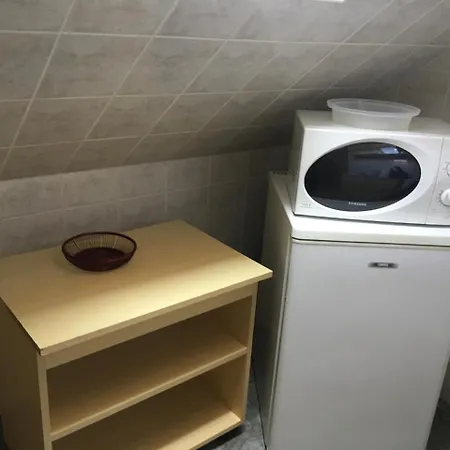 Melinda Apartman *