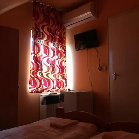Melinda Apartman ハイデゥソボスロー